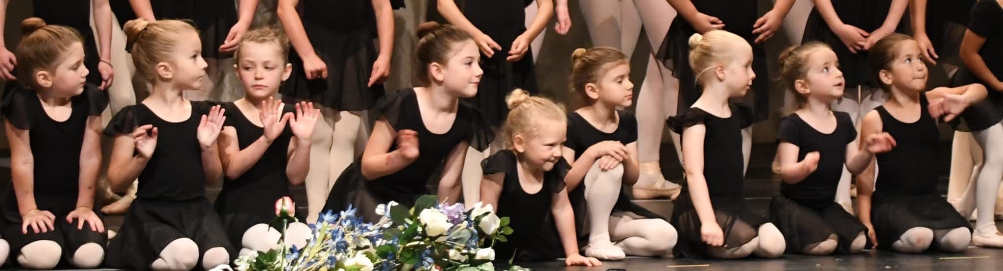 Class of young ballet dancers